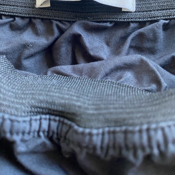 Aritzia Babaton Eckerd Blouse Black XS - Picture 5 of 7